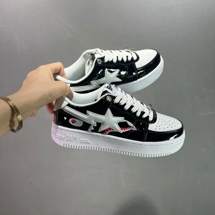 Picture of 2026 Classic Low-Top Sporty Casual Sneakers