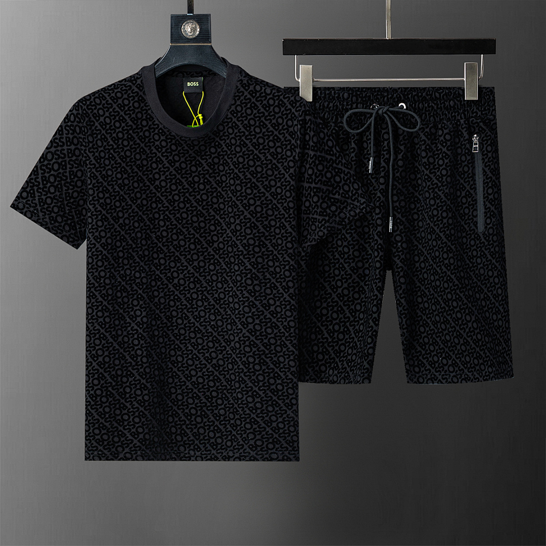 Picture of Men's short-sleeved shirt and shorts set