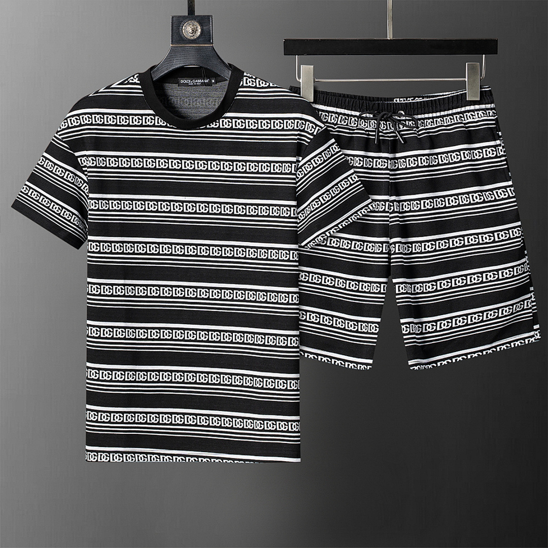 Picture of Men's short-sleeved suit